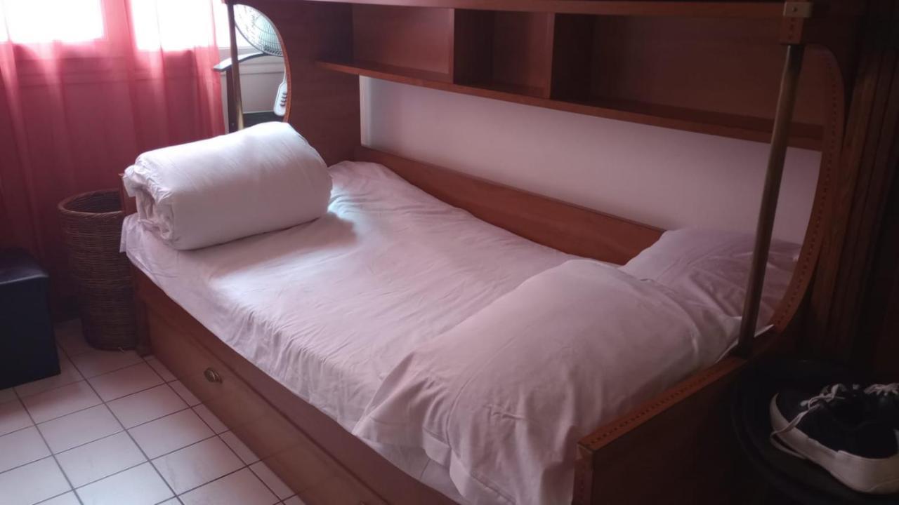 Studio Pigalle De 25 M2 - 2 Lits Simples Type Gigogne Pour 2 Personnes - Quartier Touristique De Paris - 2 Minutes De La Station Metro Pigalle ,Petit Train Vers La Butte Montmartre-Cabaret Moulin Rouge A 200 M,Cabaret Chez Michou-Restaurants-Saunas Παρίσι Εξωτερικό φωτογραφία