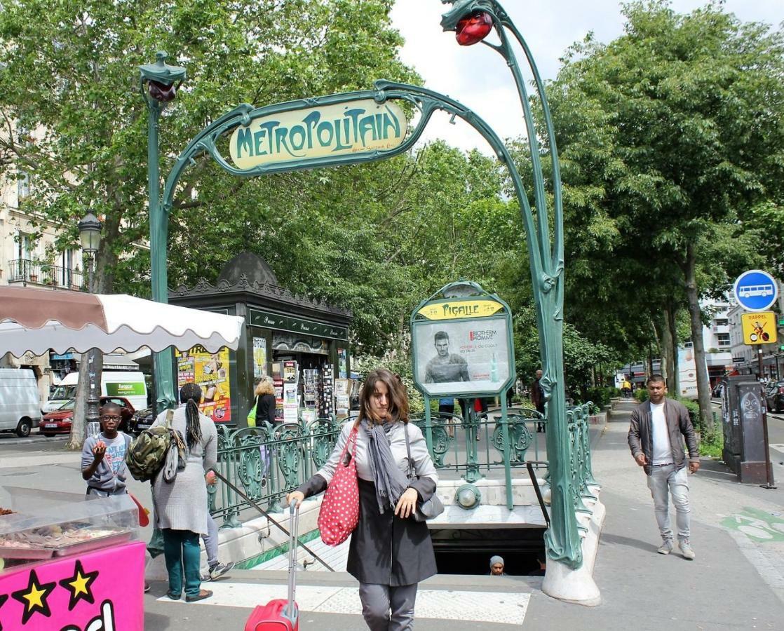 Studio Pigalle De 25 M2 - 2 Lits Simples Type Gigogne Pour 2 Personnes - Quartier Touristique De Paris - 2 Minutes De La Station Metro Pigalle ,Petit Train Vers La Butte Montmartre-Cabaret Moulin Rouge A 200 M,Cabaret Chez Michou-Restaurants-Saunas Παρίσι Εξωτερικό φωτογραφία